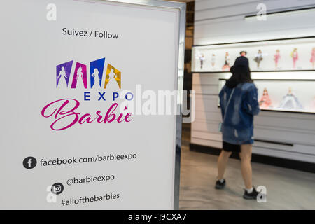 Montreal, CA - 31. Mai 2017: Barbie Museum bei Les Cours Mont-Royal verfügt über mehr als 1.000 Barbies. Stockfoto