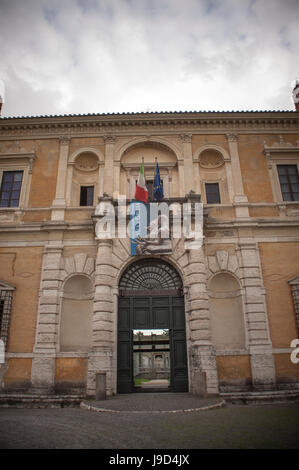 Eingang zur Villa Giulia, Etruskischen Nationalmuseum in Rom Stockfoto