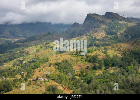 Blick über die Berge von Maubisse von Pousada de Maubisse, Bergstadt Maubisse, Osttimor, Südostasien, Asien Stockfoto