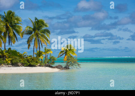 Weißen Sand Bank im türkisfarbenen Wasser der Lagune Aitutaki, Rarotonga und die Cook-Inseln, South Pacific, Pazifik Stockfoto