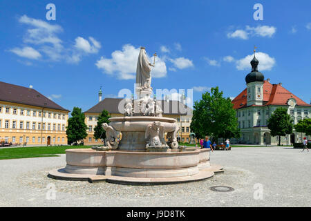 Kapellplatz Marktplatz mit Rathaus, Altötting, obere Bayern, Bayern, Deutschland, Europa Stockfoto