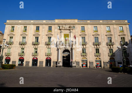 Universität von Catania, Piazza Universite, Catania, Sizilien, Italien, Europa Stockfoto