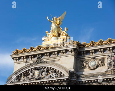 Gumery der Statue von Harmonie, Palais Garnier-Oper, Paris, Frankreich Stockfoto