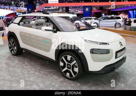 FRANKFURT, GERMANY - SEP 13: Citroen Cactus Concept Car auf der IAA motor Show am Sep 13, 2013 in Frankfurt am Main. Mehr als 1,000 Aussteller aus 35 rerenanderen Stockfoto