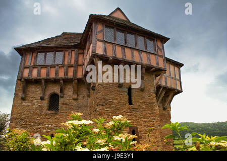 Der Nordturm der mittelalterlichen befestigten Landsitz von Stokesay Castle, Shropshire, England, UK Stockfoto