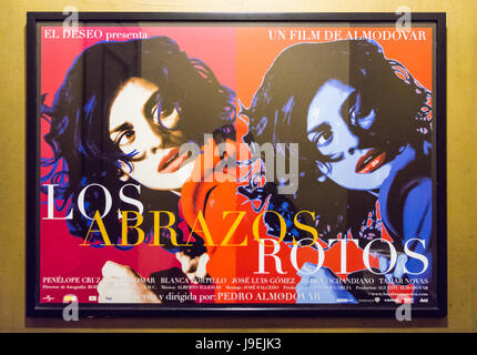 Penelope Cruz auf einem Plakat von "Abrazos Rotos" (Zerrissene Umarmungen) 2009 Film von Pedro Almodóvar Stockfoto