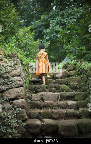 Kinder von Kerala, genießen Sie Ihr Leben, mit Freunden. onam glückliche Kinder Stockfoto