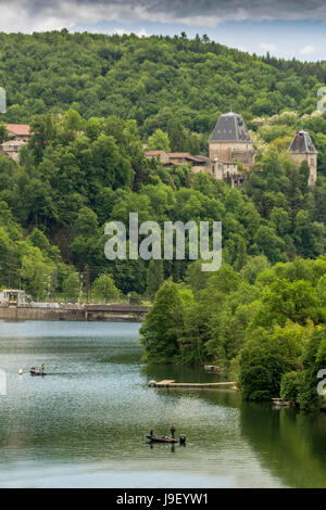 Fischer Fluss Ain. Ain. Auvergne-Rhône-Alpes. Frankreich Stockfoto