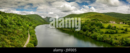 Canyon des Flusses Ain. Ain. Auvergne-Rhône-Alpes. Frankreich Stockfoto