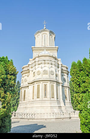 Das Kloster Curtea de Arges aus Rumänien, orthodoxe Kirche, im freien Stockfoto