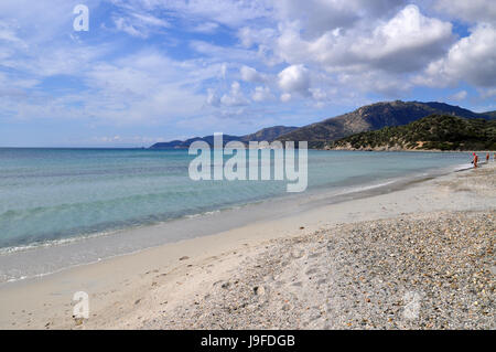 Campulongu Strand-Blick auf die Insel Sardinien in Italien Stockfoto