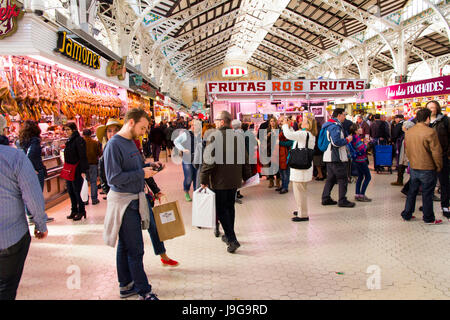 Die 1914 Mercado Central, Central Market, ist ein Meisterwerk der Architektur der Moderne. Es umfasst 8.000 Quadratmeter (bzw. rund 86.000 sq.ft.). Stockfoto