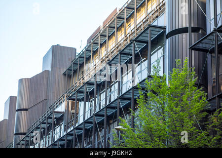 Ehemalige UBS Hauptsitz entworfen 1 Finsbury Avenue, Broadgate, von Peter Foggo, Arup Associates, jetzt wegen Renovierungsarbeiten geschlossen. London, UK Stockfoto