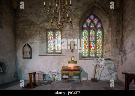 Limerick, Irland - April 2017: Kleine Kapelle im Inneren der alten St. Mary Cathedral in Limerick, Irland Stockfoto