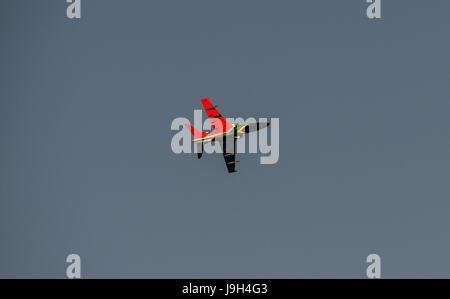 Makhado. 1. Juni 2017. Foto aufgenommen am 1. Juni 2017 zeigt eine Hawk Kampfflugzeuge der South African Air Force (SAAF) während der 2017 Air Fähigkeit Demonstration nächster Roodewal Luftwaffe Bombardierung in der Provinz Limpopo, Südafrika. Die SAAF Air Fähigkeit Demonstration fand hier am Donnerstag statt. Die SAAF-Mitglieder wurden in Zusammenarbeit mit der südafrikanischen Armee, South African Military Health Service und spezielle Kraft-Brigade demonstriert. Bildnachweis: Zhai Jianlan/Xinhua/Alamy Live-Nachrichten Stockfoto