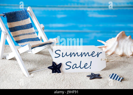Etikett mit Liegestuhl und Text-Summer-Sale Stockfoto