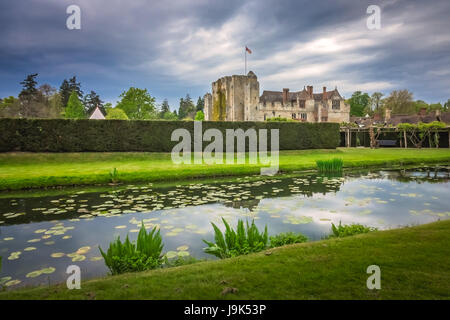 Hever Castle, England - April 2017: Hever Castle befindet sich im Dorf von Hever, Kent, erbaut im 13. Jahrhundert, historische Heimat von Ann Boleyn, t Stockfoto