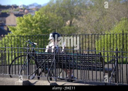 Glasgow Kelvingrove Park Szenen Radfahrer auf dem Fahrrad Stockfoto