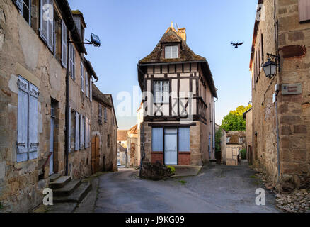 Frankreich, Indre, Saint Benoît du Sault, beschriftet Les Plus beaux villages de France (Schönste Dörfer Frankreichs), Straße Stockfoto