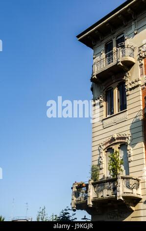 Mailand (Lombardei, Italien): typische Residenzschloss im Jugendstil (Jugendstil) im Stadtteil Porta Venezia Stockfoto