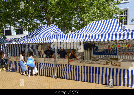 Freitag Markt, High Street, Chelmsford, Essex, England, UK Stockfoto