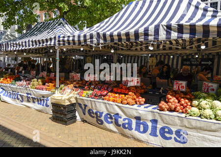 Freitag Markt, High Street, Chelmsford, Essex, England, UK Stockfoto