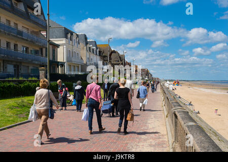 Frankreich, Calvados (14), Pays d ' Auge, la Côte Fleurie, Cabourg, la Promenade du Bord de Mer et le Grand Hôtel / / Frankreich, Calvados Pays d ' Auge, Cote F Stockfoto