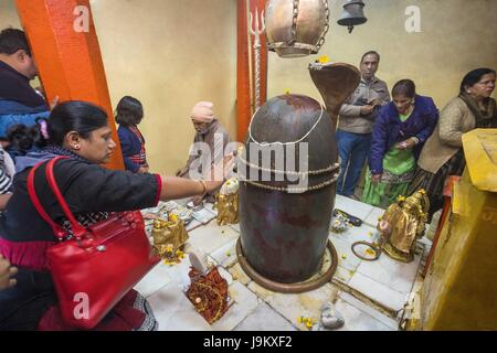 Shivling in Shankaracharya Tempel, Srinagar, Kaschmir, Indien, Asien Stockfoto