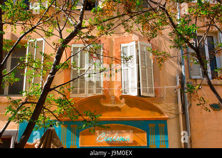 Malerischen Fassade in der Panier Viertel von Marseille Stockfoto