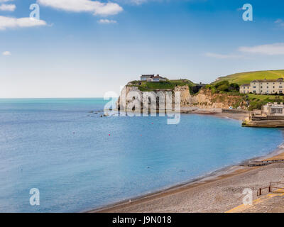 Haus auf der Klippe Küste Bay Isle Of Wight England Stockfoto