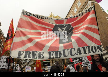 Students Marsch gegen höhere Studiengebühren Stockfoto