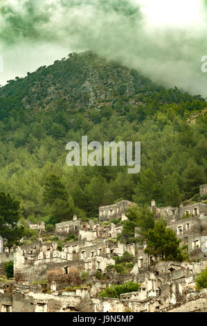 Die verlassenen türkischen "Ghost Town" Dorf in Kayakoy, Türkei. Stockfoto