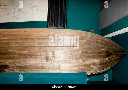 BADDECK, Kanada - 13. August 2016: U-Boot Holzboot Prototyp auf dem Display in das Alexander Graham Bell National Historic Site Stockfoto