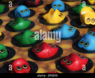 Gummienten auf der Midway auf der Kirmes. Stockfoto