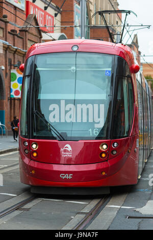 Stadtbahn laufen vorbei an Paddys Markt, Haymarket, Sydney, Australien. Stockfoto