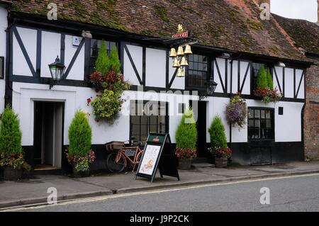 Die sechs Glocken, Thame, Oxfordshire, wurde erbaut im Jahre 1560 Stockfoto