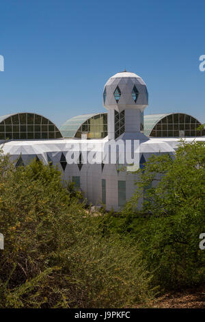 Oracle, Arizona - Biosphäre 2. Die Menschen lebten in der versiegelten Biosphere2 für solange zwei Jahre in den frühen 90er Jahren als Experiment in der Entwicklung selbst con Stockfoto