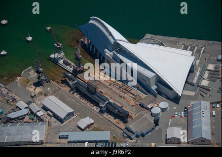 Das Western Australian Maritime Museum aus der Luft gesehen, mit dem u-Boot HMAS Öfen neben. Stockfoto