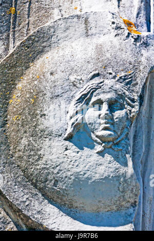 Römischen Flachrelief des Gesichts des Minerva - Vittoria Alata - Ostia Antica - Italien Stockfoto