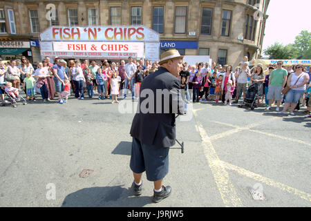 West End Festival Szenen und Menschen, Glasgow-Darsteller Stockfoto