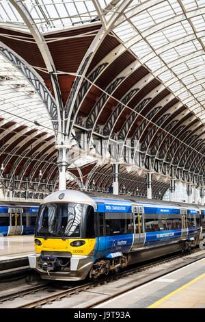 Paddington Station Glasdach nach Restaurierung Projekt, City of Westminster, London, England, Vereinigtes Königreich Stockfoto