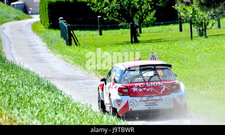 Aigle, Suisse. 2. Juni 2017. Aigle, 02.06.2017, Rallye du Chablais, Equipage Mike Coppens (SUI) & Renaud Jamoul (BEL) gesponsert von FC Sion & Christian Constantin, ES 1 Evionnaz - Vernayaz Foto: Cronos/Frederic Dubuis/Alamy Live News Stockfoto