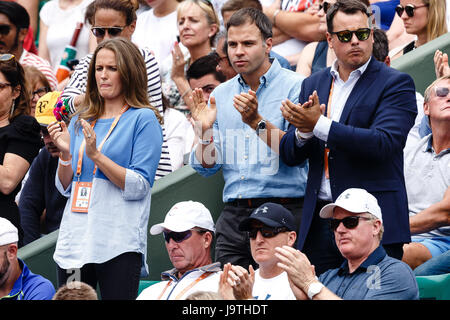 Paris, Frankreich, 3. Juni 2017: Die Ehefrau von Andy Murray, Kim Sears (L)) und Coach Ivand Lendl während Andy Murrays 3. Runde bei den 2017 Tennis French Open in Roland Garros Paris entsprechen. Bildnachweis: Frank Molter/Alamy Live-Nachrichten Stockfoto