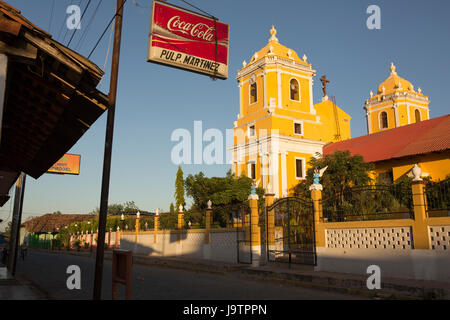 Die Iglesia Esquipulas befindet sich in der Stadt El Sauce, Nicaragua. Stockfoto