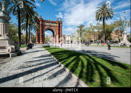 Triumphbogen Arc de Triomf, am Passeig Lluis Companys, Stadtteil Eixample, Barcelona, Spanien Stockfoto