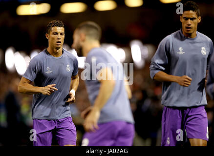 Real Madrid Cristiano Ronaldo beim Aufwärmen vor der UEFA Champions League Finale im National Stadium, Cardiff. Stockfoto