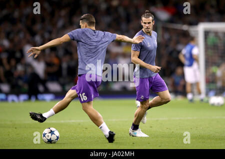 Real Madrids Gareth Bale beim Aufwärmen vor der UEFA Champions League Finale im National Stadium, Cardiff. Stockfoto