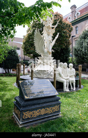 Statue im Garten der indonesischen Botschaft, Washington DC, USA Stockfoto