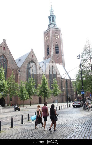 Grote of Sint-Jacobskerk (Grote Kerk oder St. James Church) ist ein Wahrzeichen evangelische Kirche im Zentrum von den Haag, Niederlande. Stockfoto