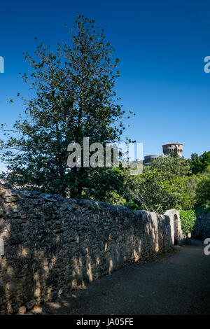 VOLTERRA, Toskana - 21. Mai 2017 - Medici-Festung mit dem Park in Volterra Toskana Italien Stockfoto